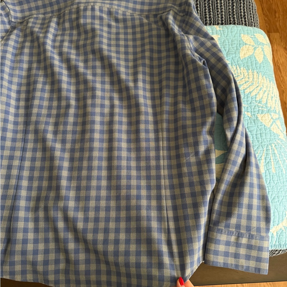 Mizzen+Main Blue and Cream Plaid Men's Shirt - Picture 3 of 3